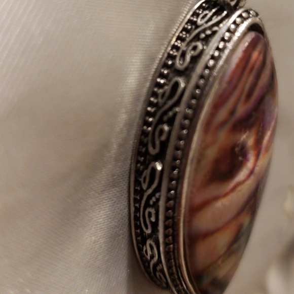 Necklace - Picture 2 of 4